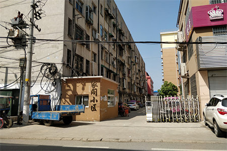 中迪广场一期94平精装三房双卫
